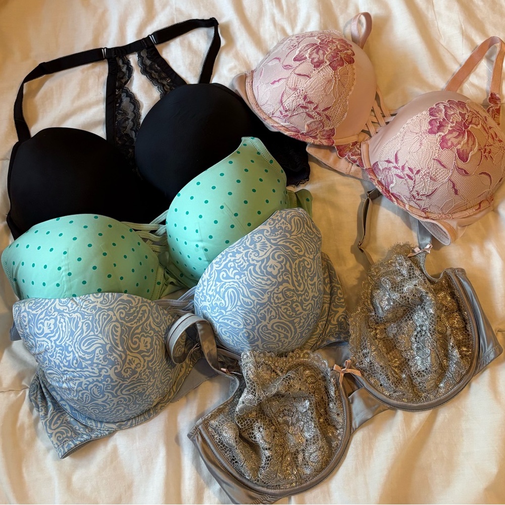 Set of 5 Cacique & Torrid 38DD Bras
